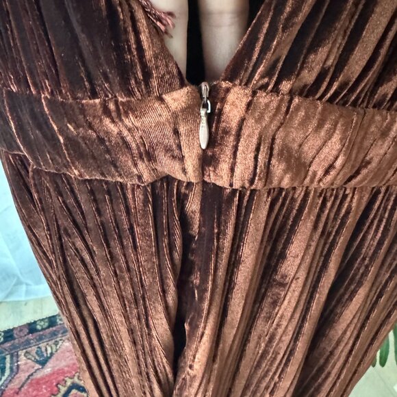 MINKPINK Lex Pleated Velvet Jumpsuit Party Bronze Holiday Wide Leg Sz Med - Picture 9 of 13